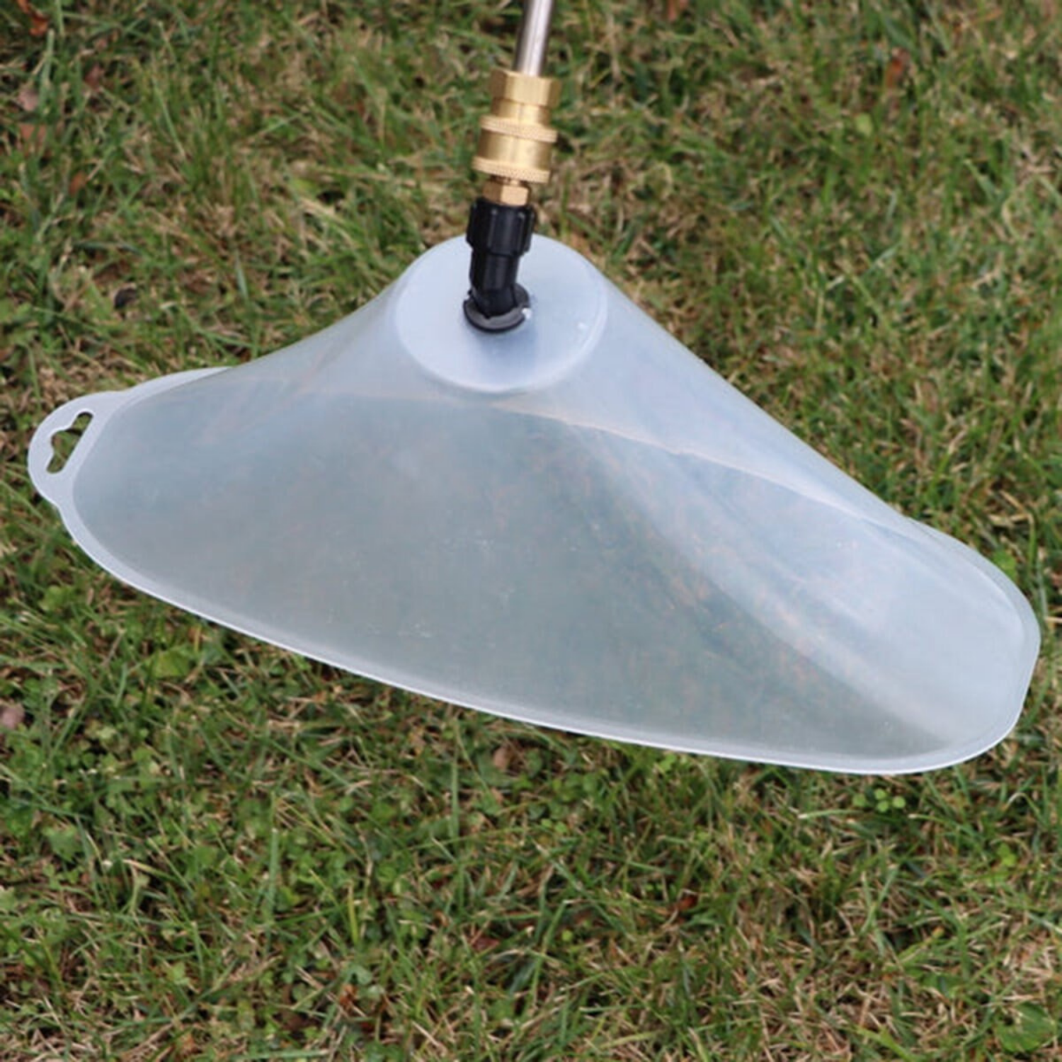Close-up of the quick‑connect attachment on the FlowZone Drift Guard.