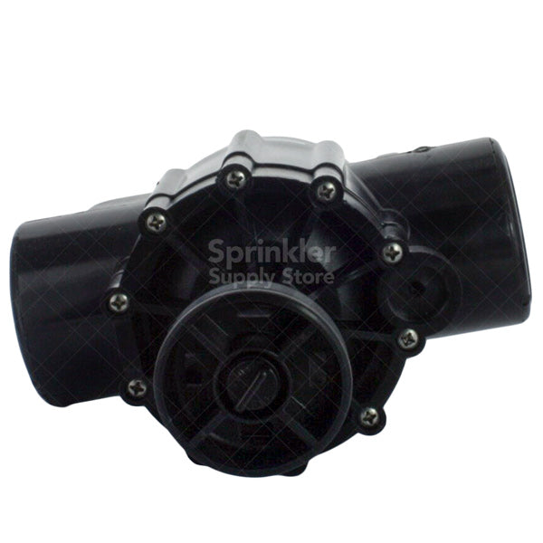 Toro 252-21-06 1-1/2" normally open hydraulic valve installed inline with visible inlet/outlet female NPT connections