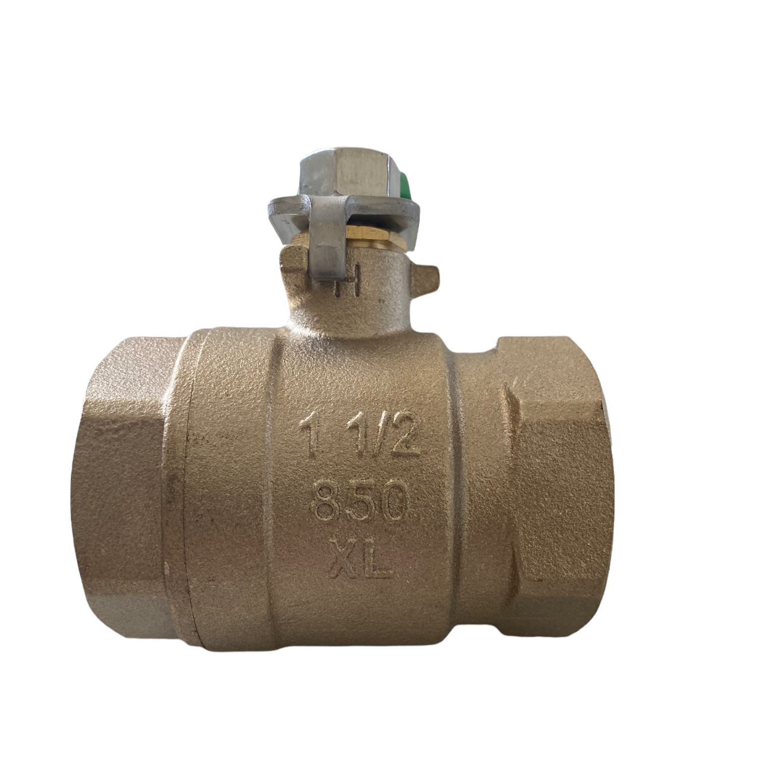 Handle and nut detail on 112-850XL quarter-turn ball valve, illustrating stainless-steel handle hardware and robust mounting for frequent operation.