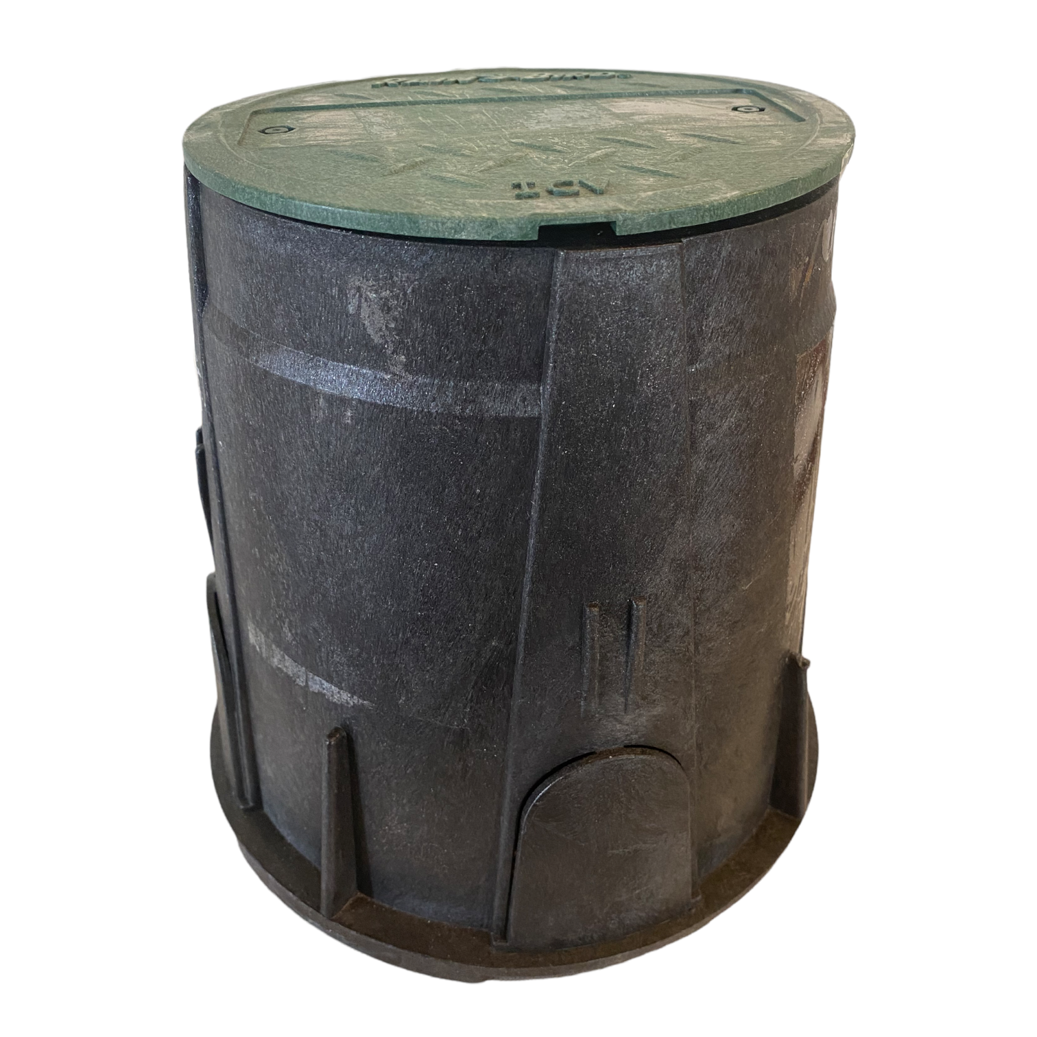 Top-down view of Rain Bird VB7RND with green snap-fit lid in place, illustrating smooth lid surface and beveled edges to resist mower damage.